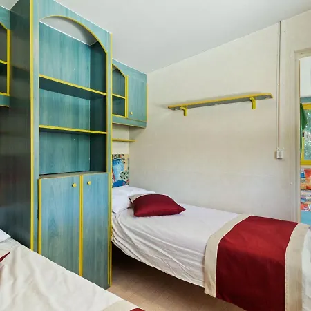 Refreshing In With Swimming Pool Holiday home Banjole