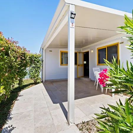 Holiday home Mobile In Near Centinera